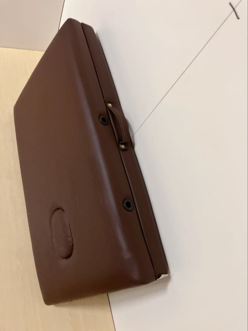 未使用　折りたたみ　エステベッド　マッサージベッド　持ち運びカバー付き