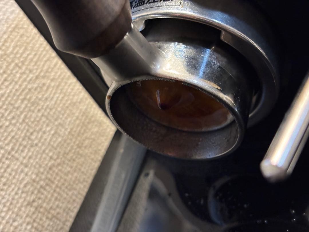 DeLonghi エスプレッソマシン コーヒーグラインダセット　ラテアート