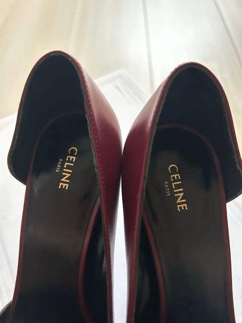 【新品未使用】CELINE パンプス ボルドー レザー Vカット 37 サイズ