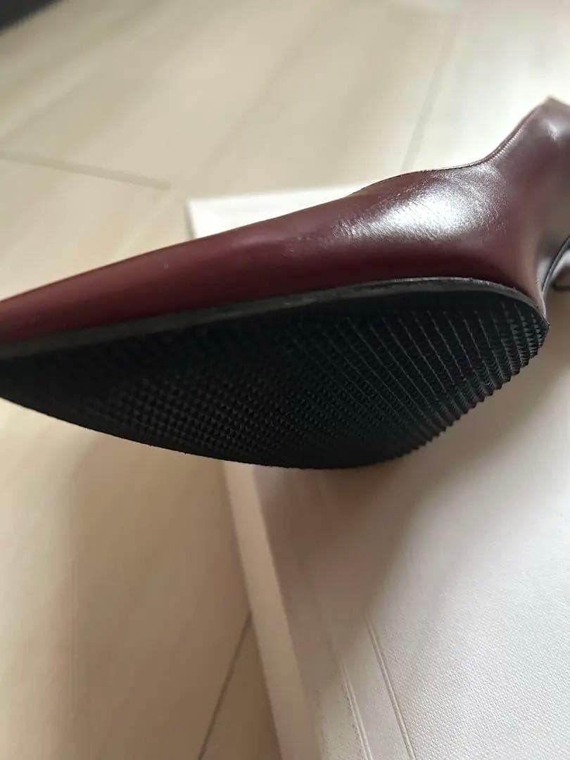 【新品未使用】CELINE パンプス ボルドー レザー Vカット 37 サイズ