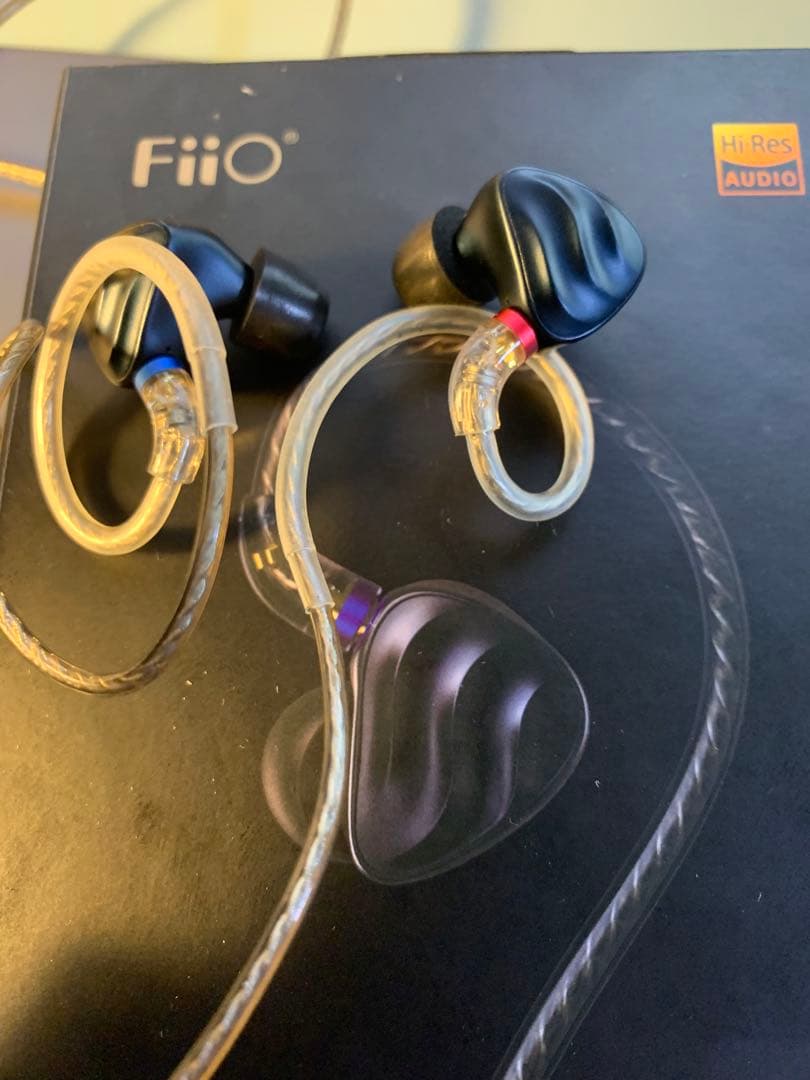 FiiO FH3 有線イヤホン ハイレゾ対応
