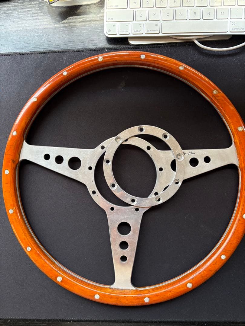 Moto-Lita ステアリング