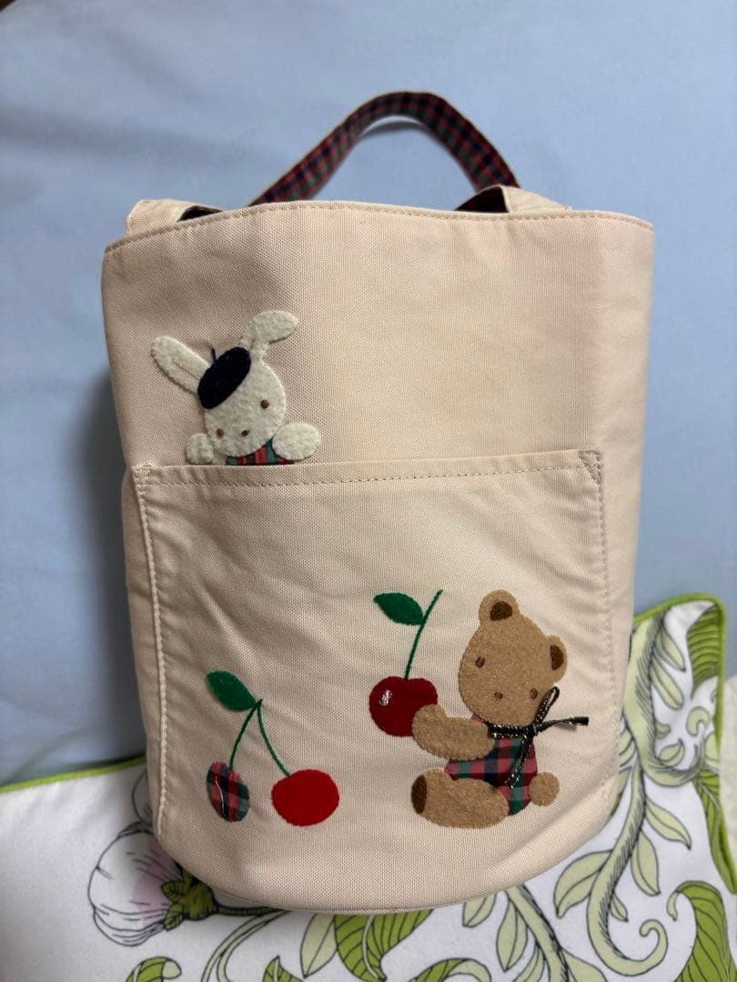 ファミリアVIP限定⭐️筒形バッグ