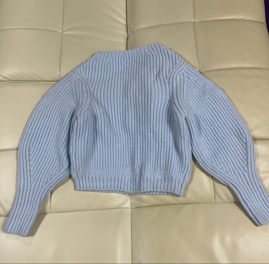 ファンシービーズDDロゴボリュームニットトップス　SAX FREE