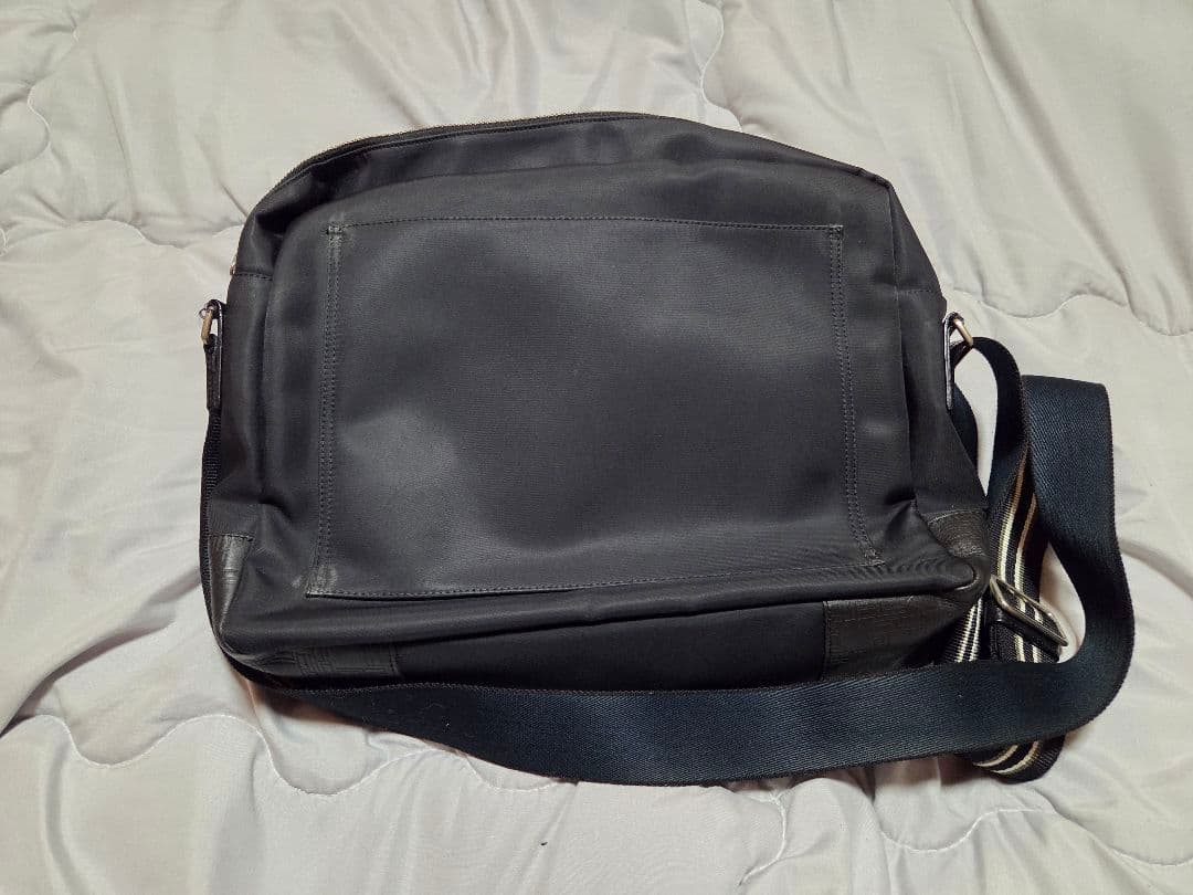 ダンヒル(dunhill) ディーエイト ショルダーバッグ