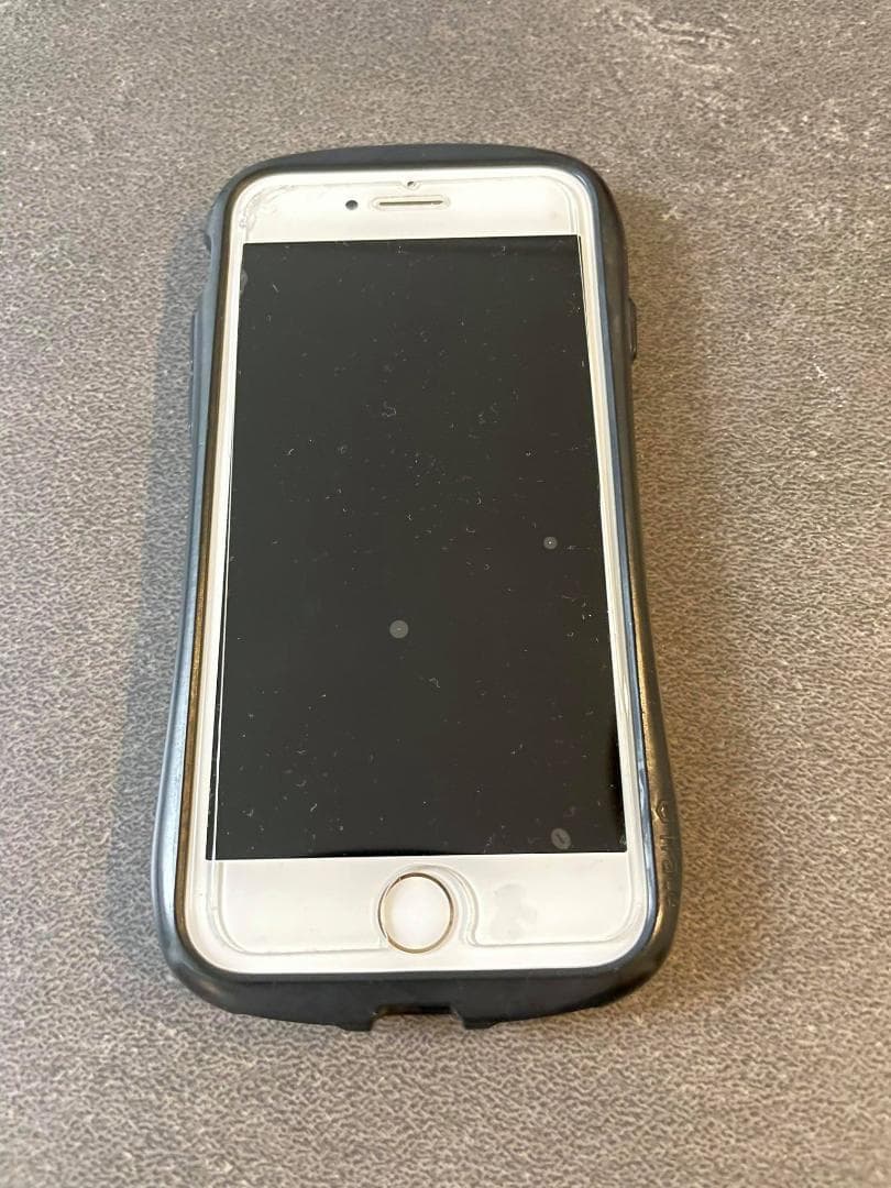 iPhone 7 128GB AUキャリア カバー付き