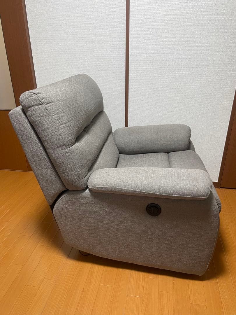 ニトリ　電動リクライニングソファ一人用（ファブリック）送料込み