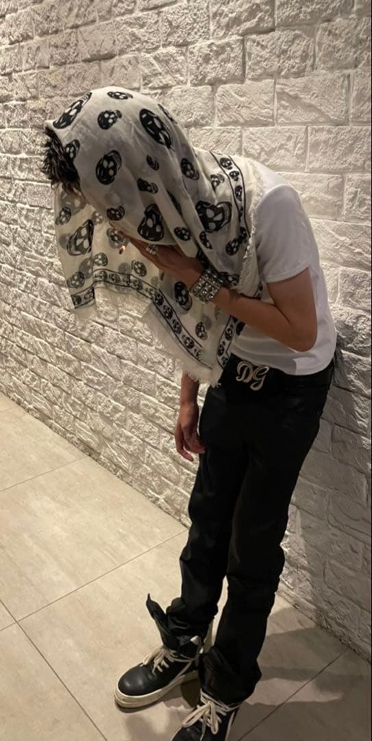 スタッズブレス　ブレスレット　スタッズ　3連ピラミッドスタッズ