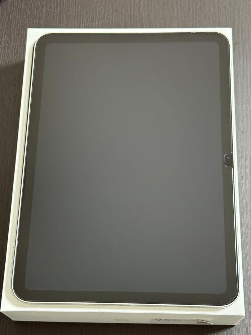 なつ Apple iPad10世代 シルバー 64GB 本体