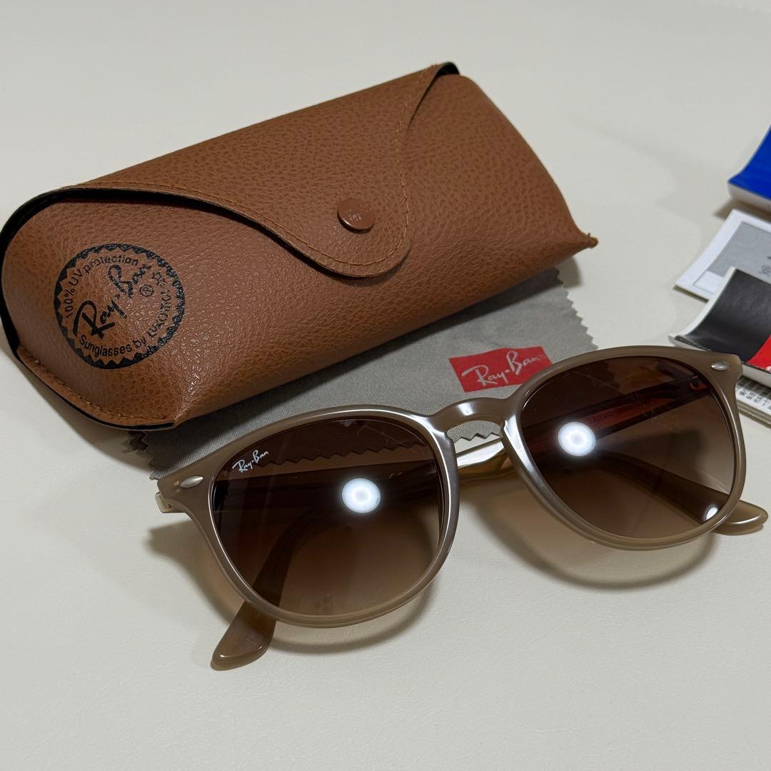 レイバン サングラス ベージュ 未使用品