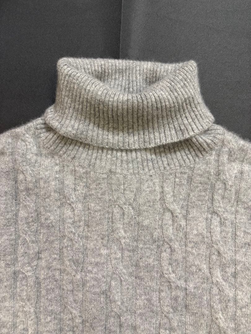 【カシミヤ100%】　ユナイテッドアローズ　タートルネックセーター　グレー