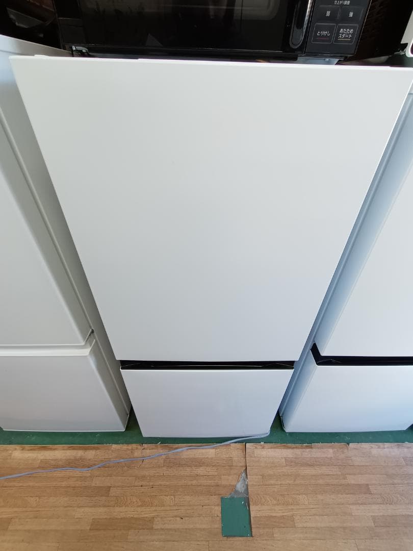 【2024年式】１３５Ｌ 冷蔵庫　HR-D13E3W