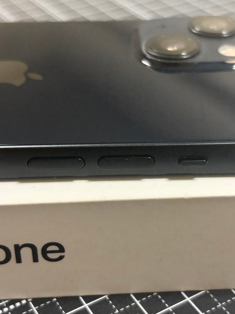 iPhone 13 mini 128GB ミッドナイト 美品 バッテリー76％