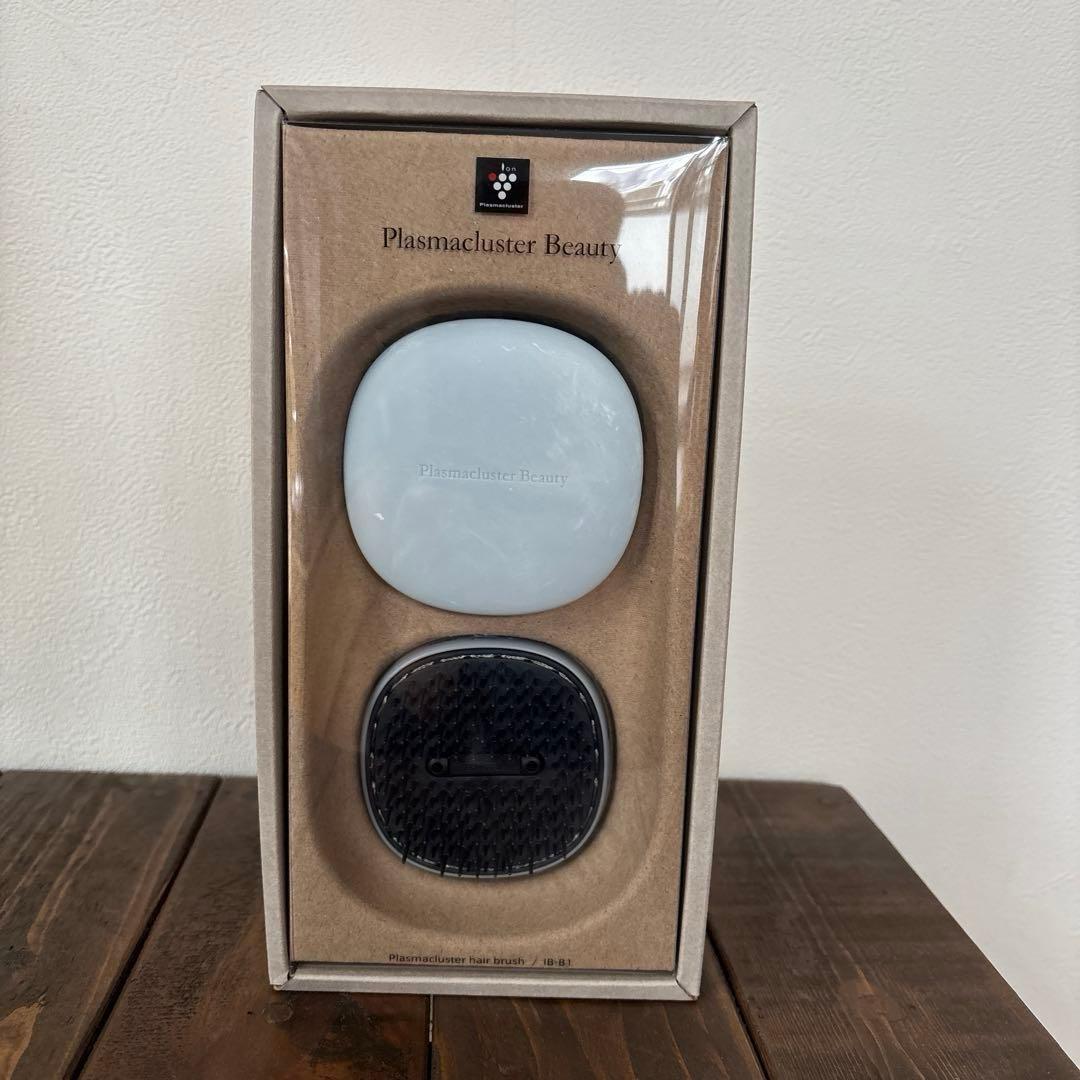 新品 SHARP★シャープ プラズマクラスターヘアブラシ IB-B1-A