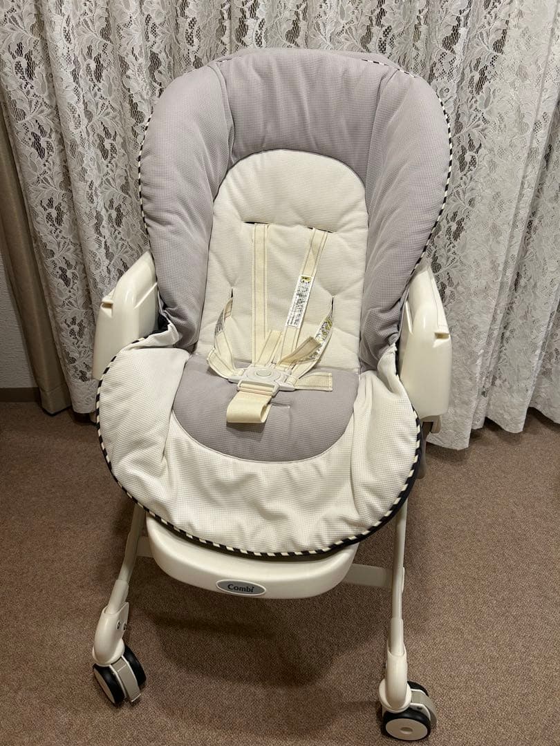 コンビ　ネムリラFF ハイローチェア