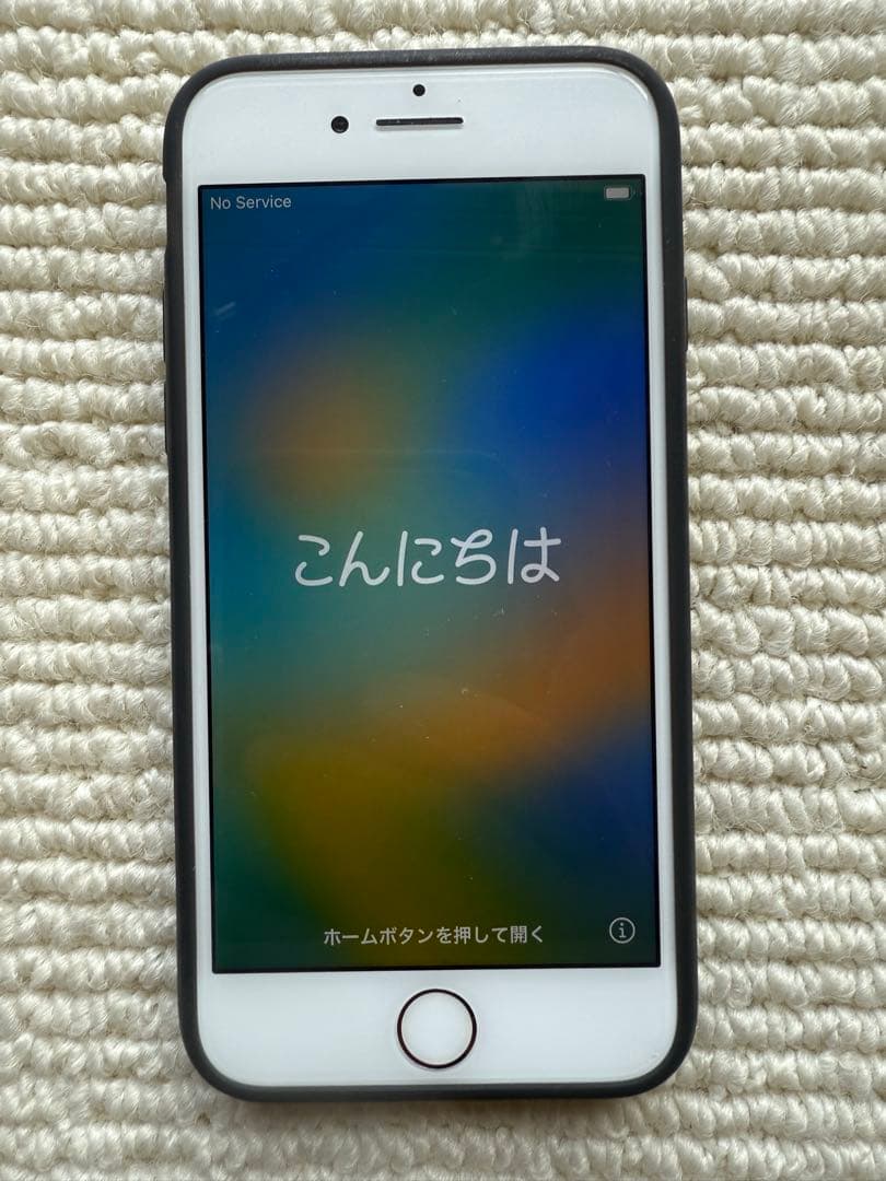 Apple iPhone 8 64GB 本体　SIMフリー