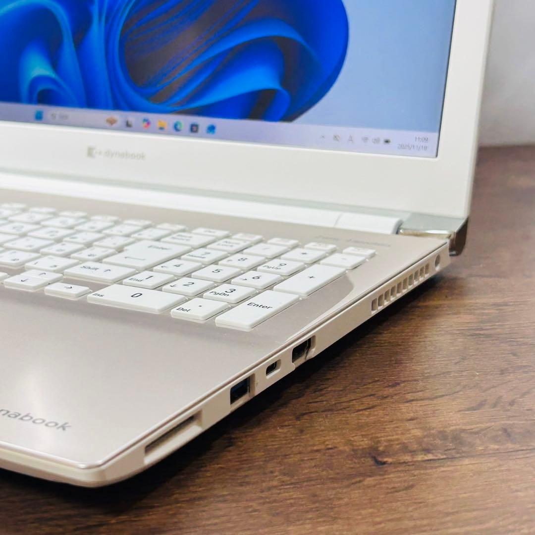 東芝Dynabook ノートパソコン 第11世代動作品 メモリ20GB オフィス