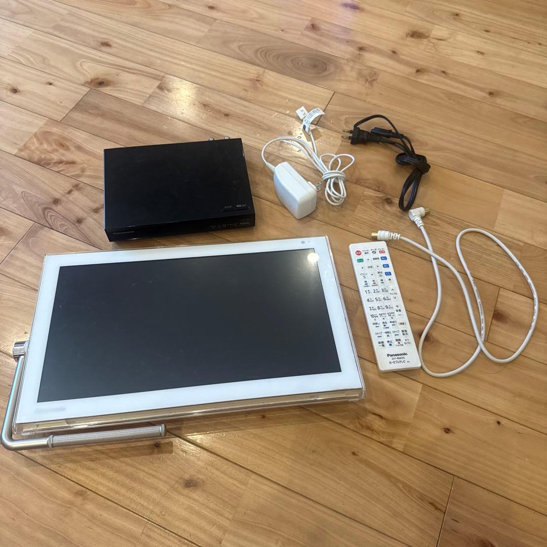 ポータブルテレビ パナソニック UN-T5S UN-15T5D 専用リモコン付