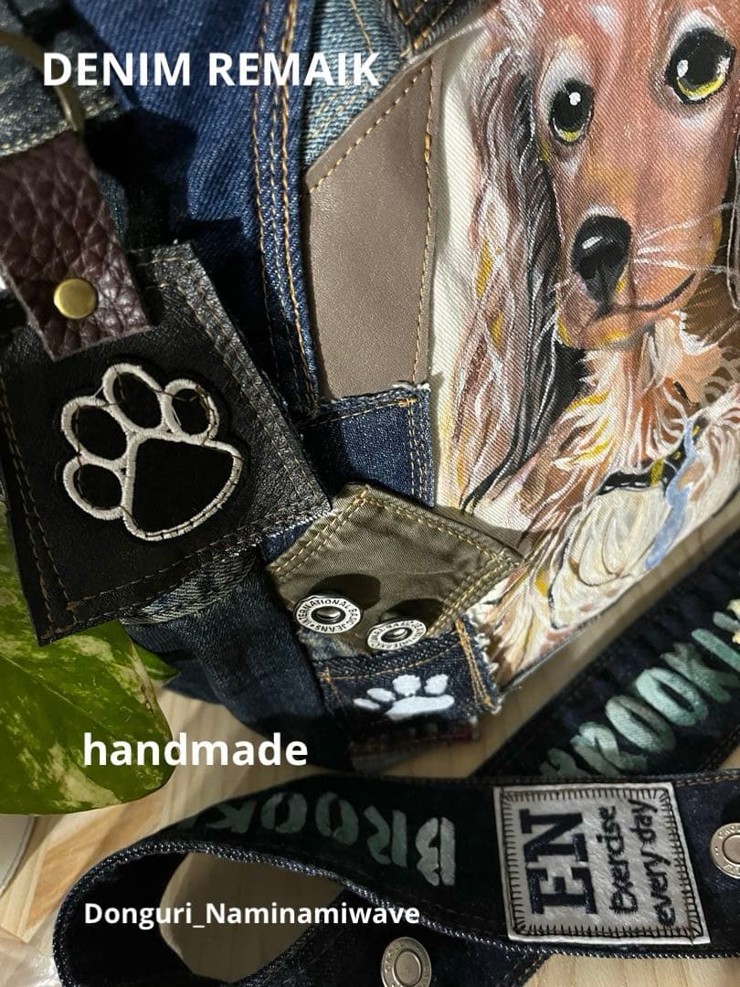 Bettyさま❤️pagesになります❤️デニムリメイク❤️肉球いっぱいショルダー付