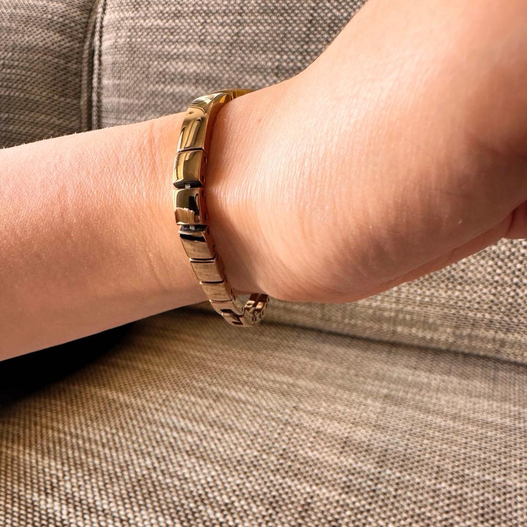 スタージュエリー　ソーラー腕時計