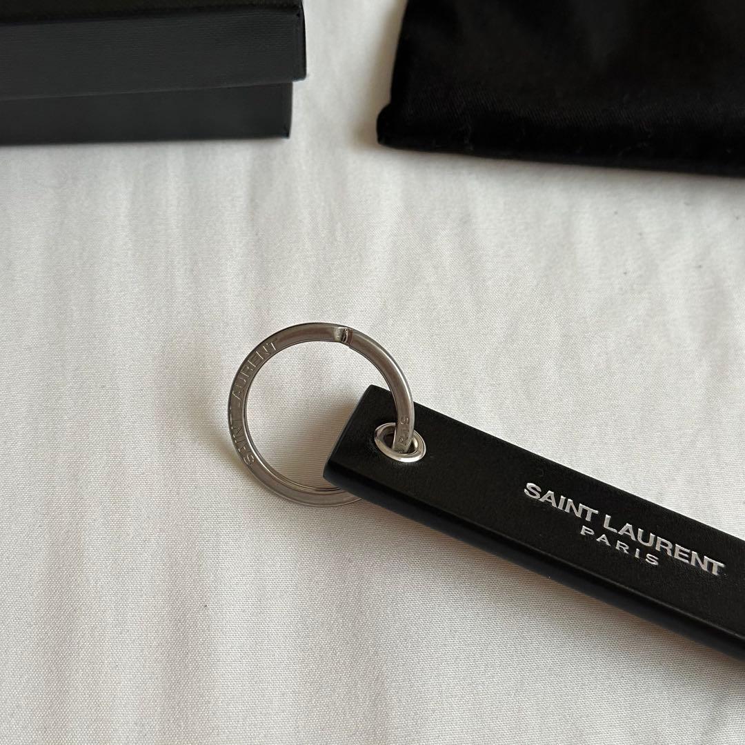 SAINT LAURENT ブラックレザー キーリング