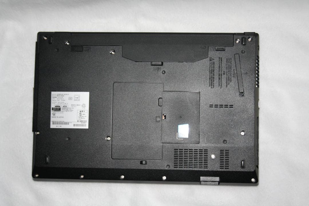 富士通 A576/P i5-6200U SSD256GB オフィス365