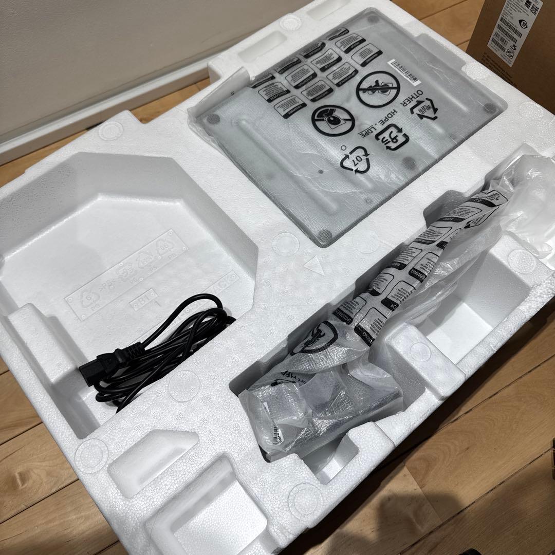 BenQ PD2700U デザイナー向けモニター 27インチ