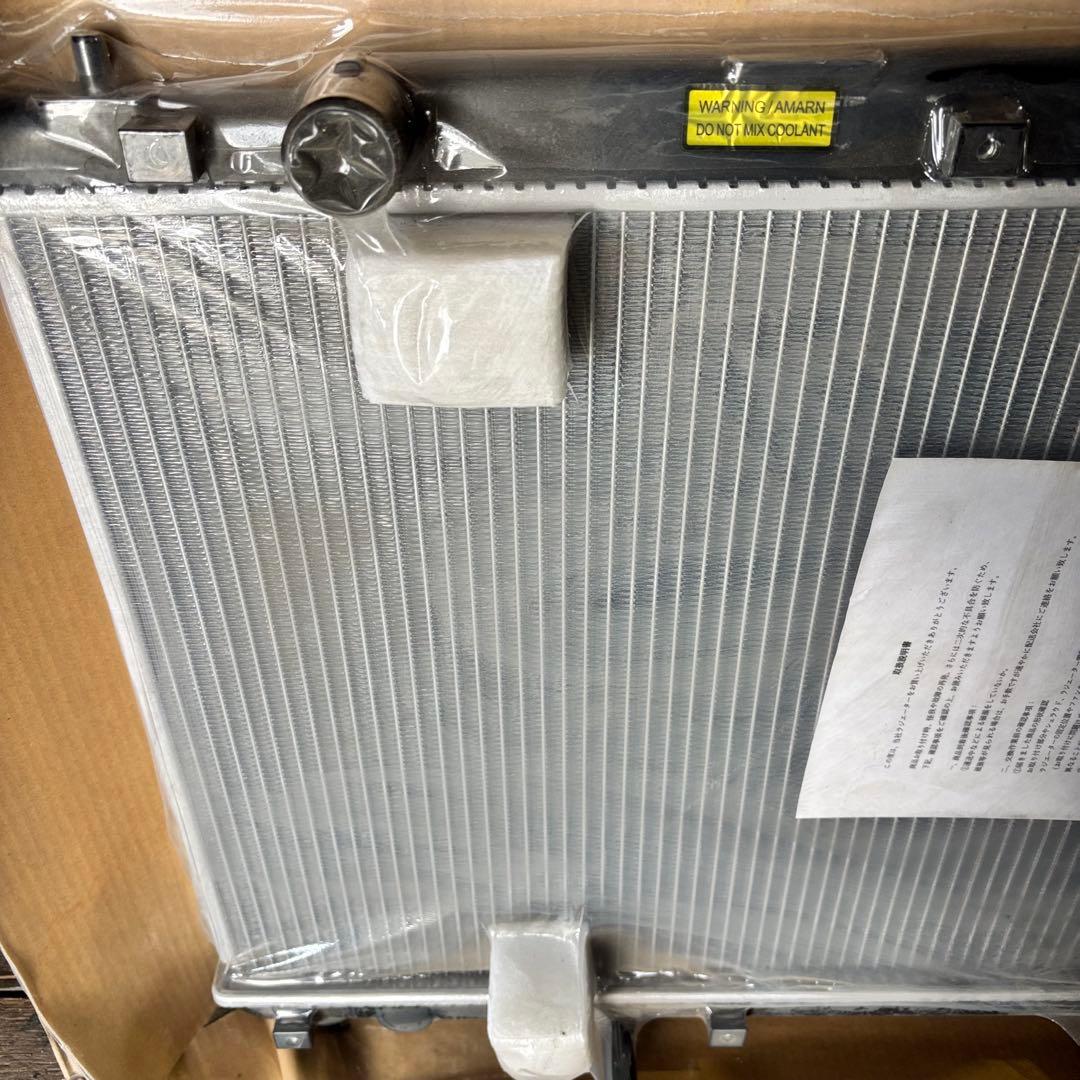 【未使用】TOYOTA クルーガー TA-ACU25W ラジエーター