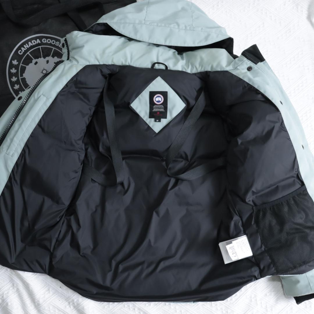希少！カナダグース ダウンジャケット　ブレイクリーパーカ　ライトブルーサザビー