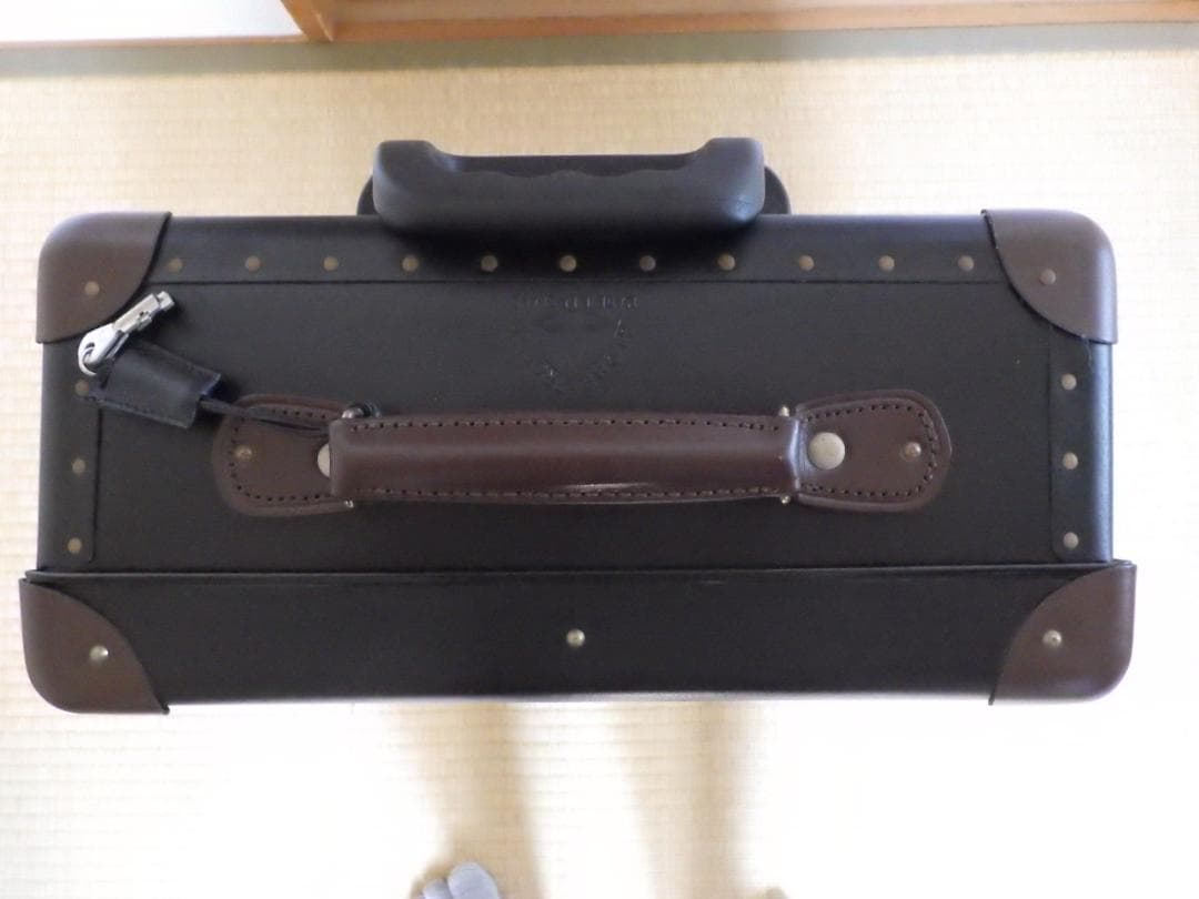 グローブトロッターキャリーケース　黒