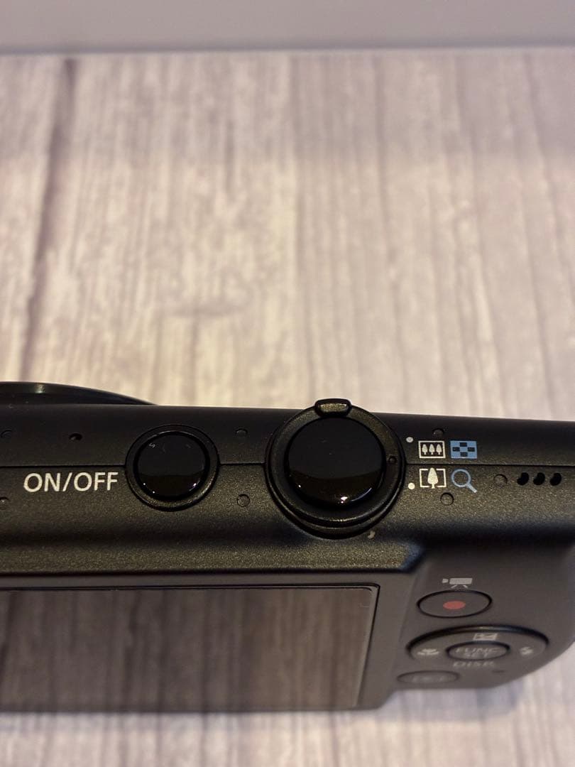 【ジャンク扱い】Canon IXY 600F デジタルカメラ 充電器　バッテリー