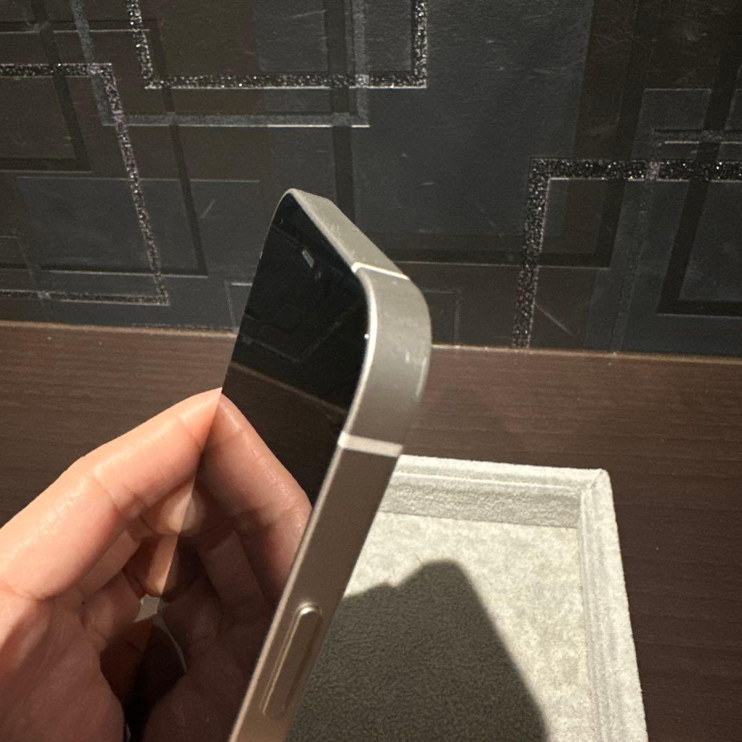 iPhone 12 64GB ホワイト【au】