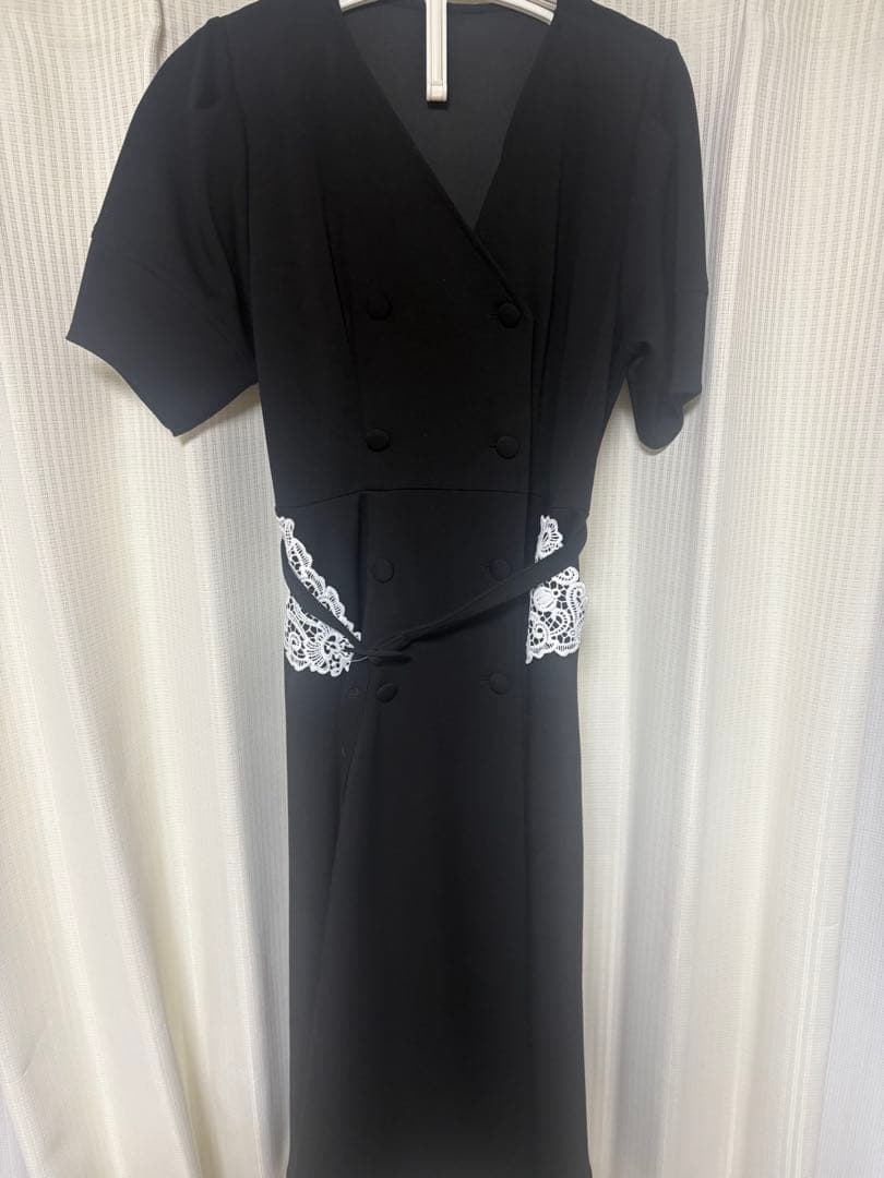 レーシーポケットワンピース　ブラック　セルペンティナ