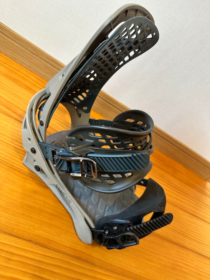 g*n様 BURTON GENESIS TT