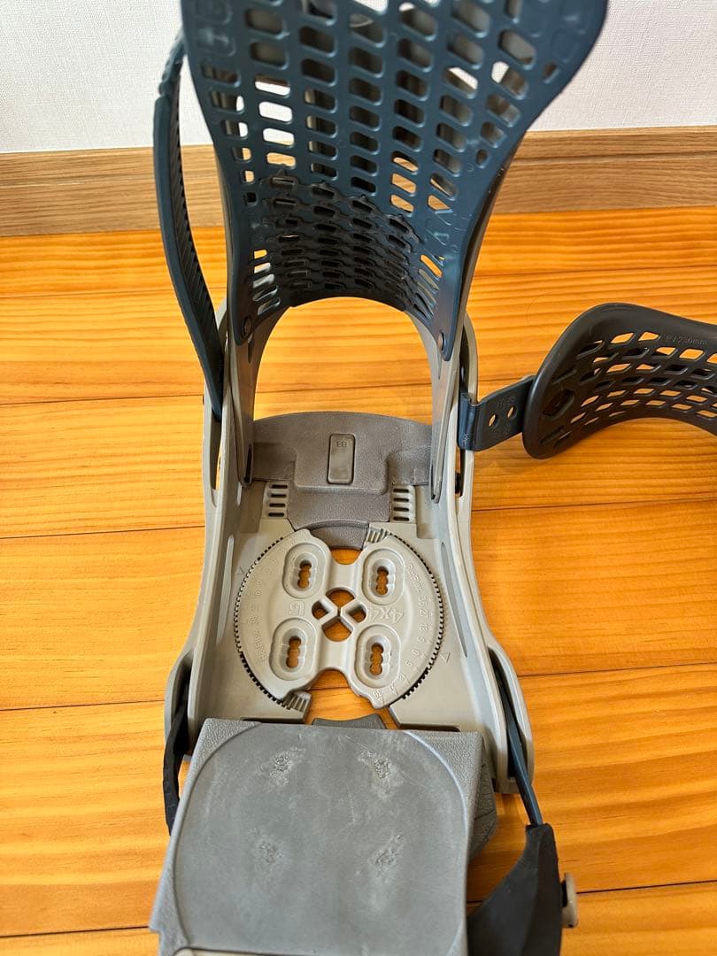 g*n様 BURTON GENESIS TT