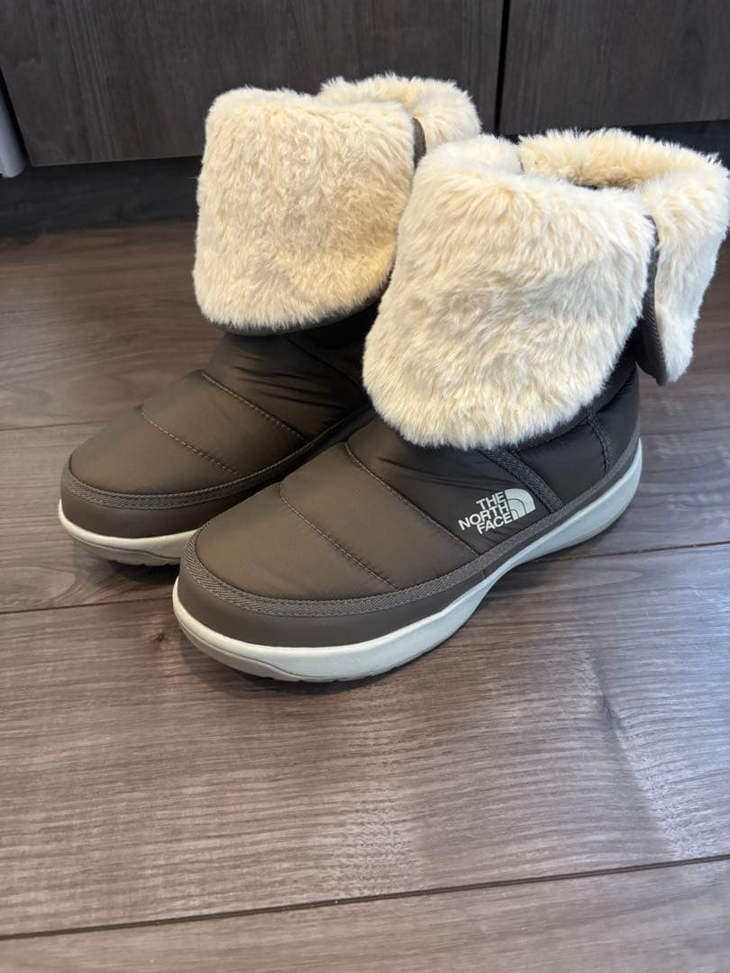 THE NORTH FACE ブラウンショートブーツ