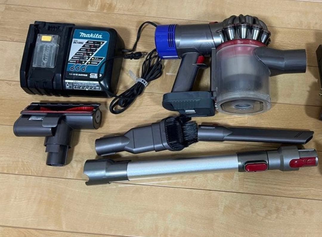 ダイソン V8マキタバッテリー仕様 付属品つき