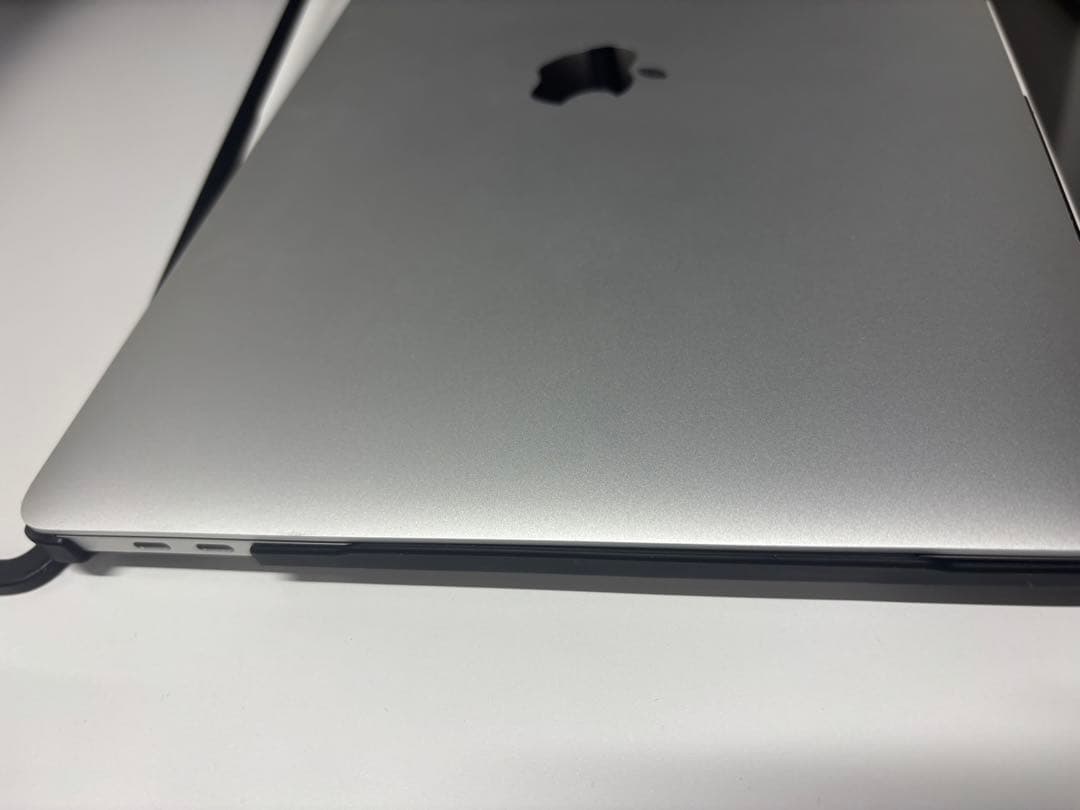 Mac Book Pro 2020 13インチcore i7 32GB 512G