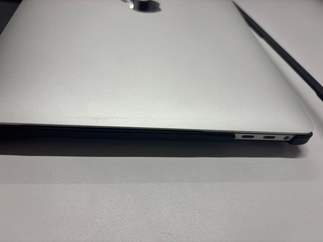 Mac Book Pro 2020 13インチcore i7 32GB 512G
