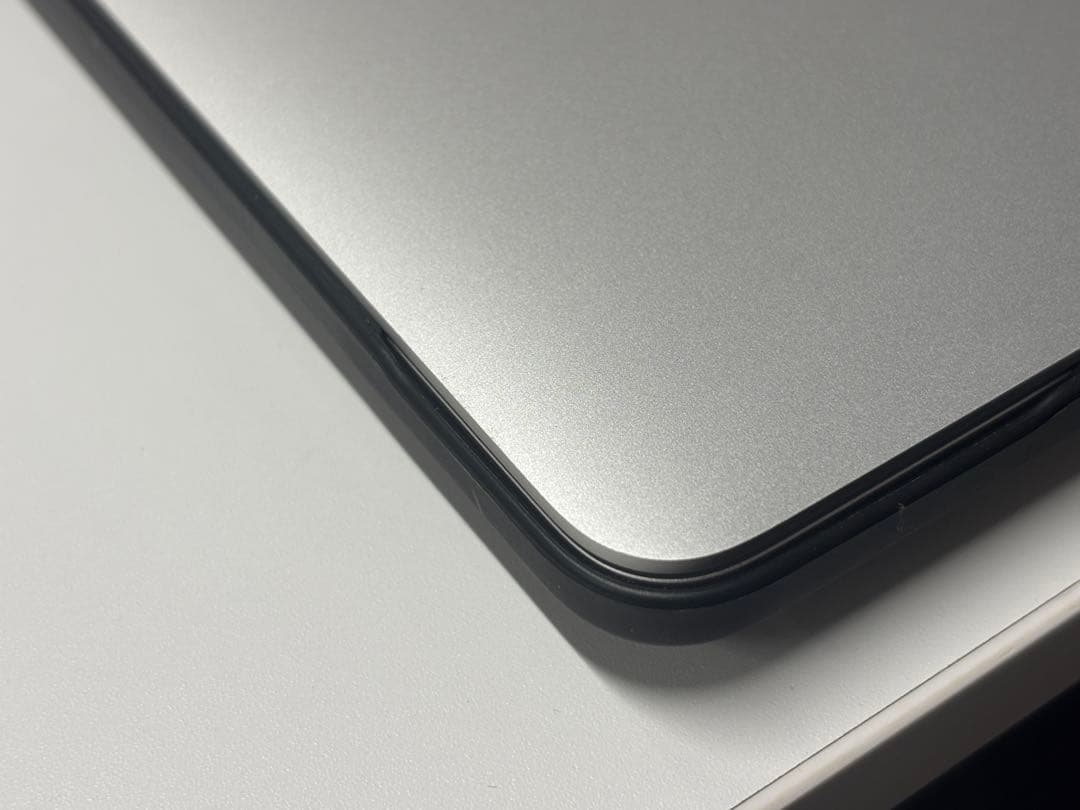 Mac Book Pro 2020 13インチcore i7 32GB 512G