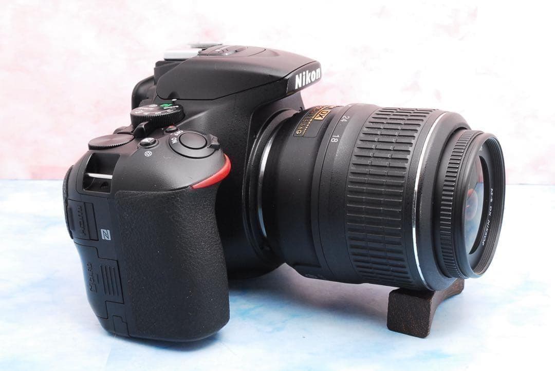 Nikon D5600✨一眼レフカメラ✨望遠レンズ付Wレンズ✨スマホ転送！