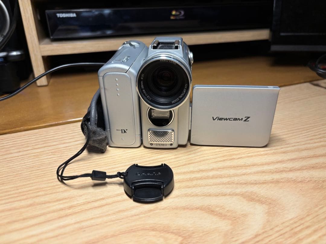 正常動作確認済美品　シャープ　miniDVビデオカメラ VL-Z75