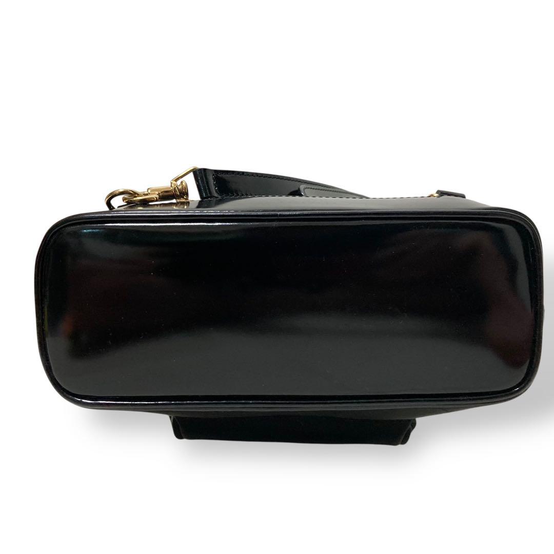 【美品】グッチ ワンショルダーバッグ　ボディバッグ　パテントレザー バンブー 黒