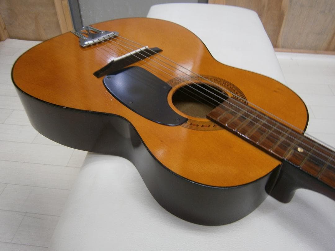 値下げ・Shima＜NO.1400＞日本製・ビザールギター・ピックギター