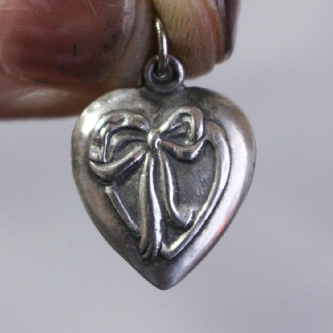 40s　スウィートハートジュエリー　パフィハート　ギフトに　シルバー　リボン