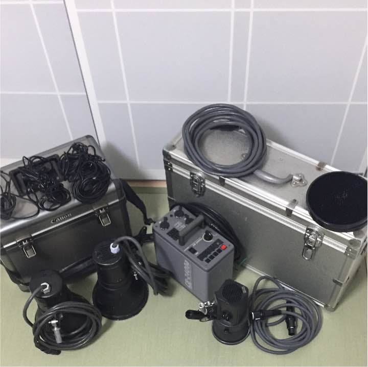 ストロボ コメット2400