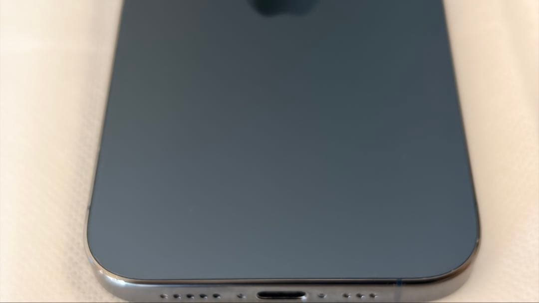 iPhone 15 pro 128GB 87%バッテリー ブルーチタニウム