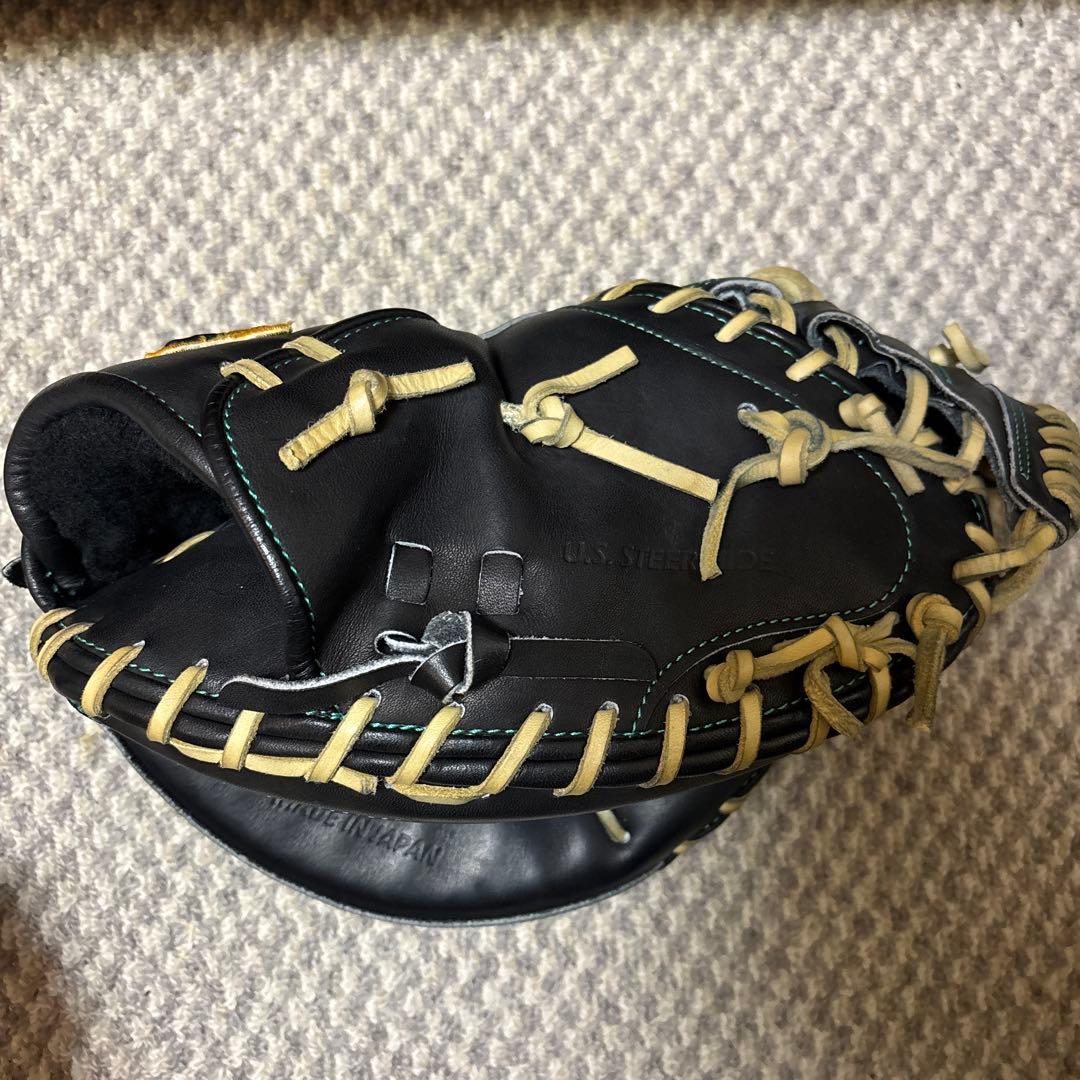 硬式グローブ　キャッチャーミット