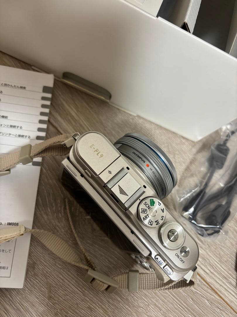 デジタルカメラ OLYMPUS pen e-pl9