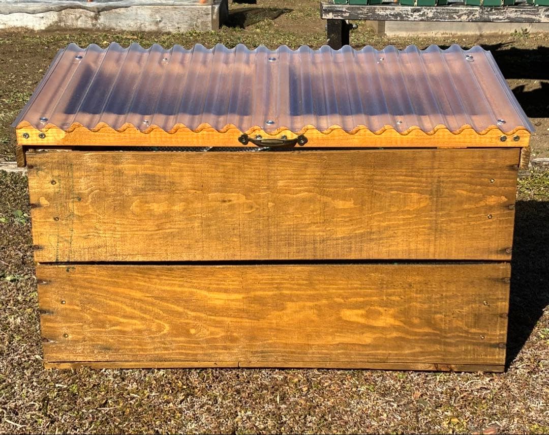 りんご箱で作ったキエーロ型コンポスト